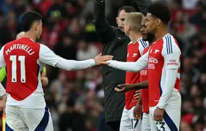 Borussia Dortmund Buru Bintang Arsenal, Bisa Duet dengan Jadon Sancho