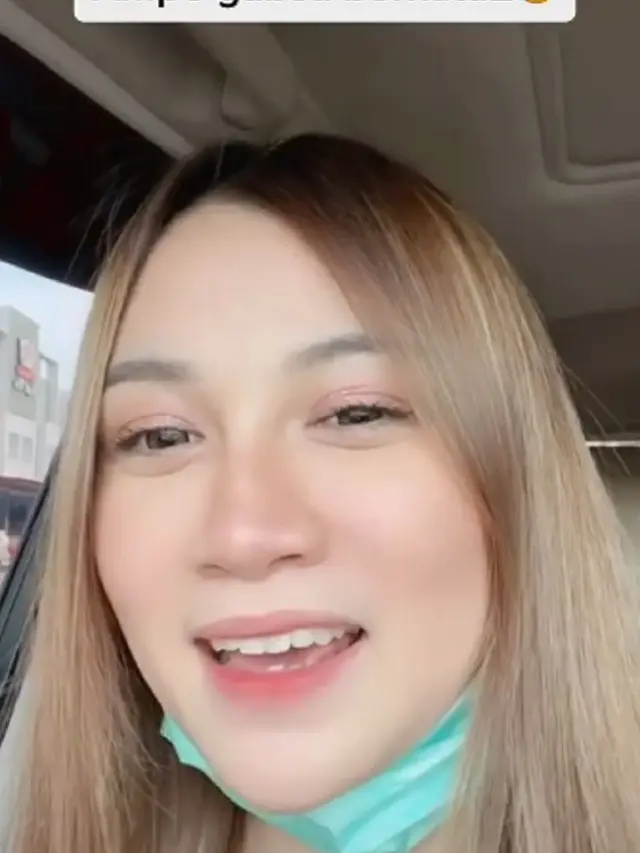 Viral, Seorang Wanita Dapat Ucapan Ulang Tahun Lewat Billboard