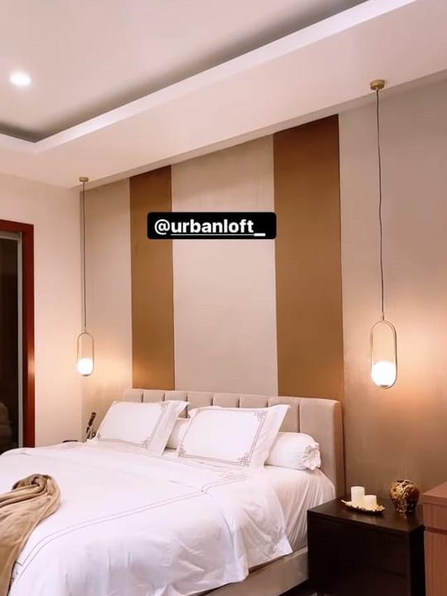 Kamar Cut Meyriska dan Roger Danuarta