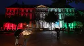 Sebuah foto menunjukkan balai kota Strasbourg yang diterangi dengan warna bendera Palestina di Strasbourg, Prancis timur, pada 22 September 2025. (FREDERICK FLORIN/AFP)