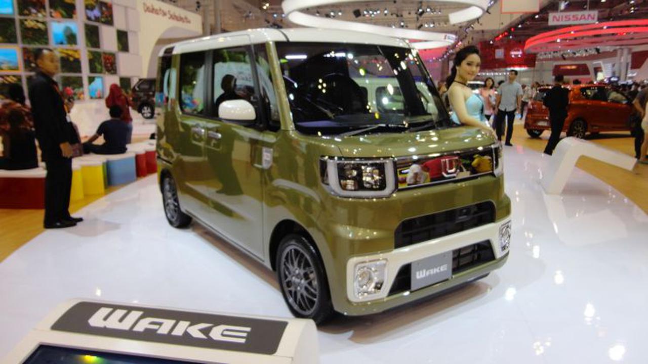  Jadi Sorotan, Tiga Mobil Mungil Daihatsu di GIIAS 2015