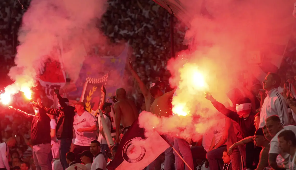 <p>Kemenangan itu memastikan Eintracht Frankfurt melaju ke final Liga Europa dengan keunggulan agregat 3-1 atas West Ham United. (AP/Michael Probst)</p>