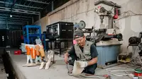 Dari Kedai Kopi hingga Kaki Palsu, Jalan Difabel Menuju Kemandirian