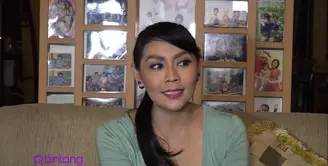 Belakangan ini tersiar kabar mengejutkan dari Sandy Tumiwa. Ia dikabarkan telah menikah dengan seorang wanita bernama Diana Limbong. Tessa Kaunang sebagai mantan istri tidak mengetahui pernikahan tersebut, hanya saja ia tahu rencana pernikahannya.