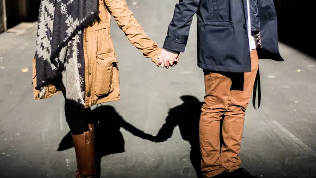 [bintang] Biar Seru, Rayakan Valentine sama 4 Zodiak yang Romantis Nggak Ada Obat Ini