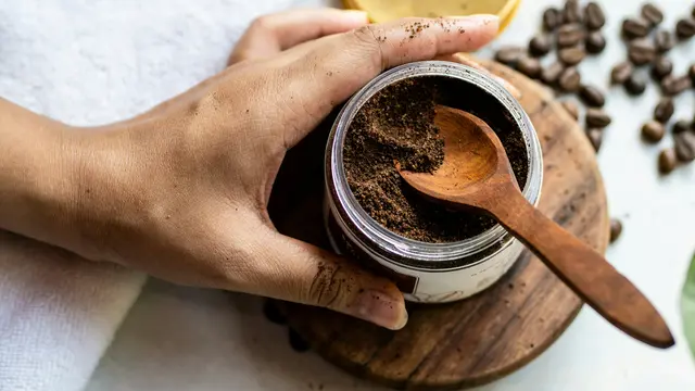 Ramuan Body Scrub Alami dari Dapur