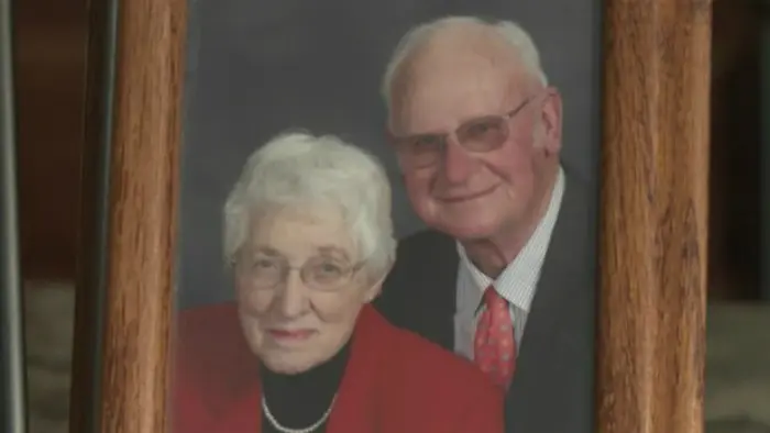 Henry dan Jeanette De Lange telah menikah selama 63 tahun (KSFY)