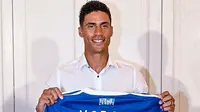 Pemain Como, Raphael Varane. (X/Como)