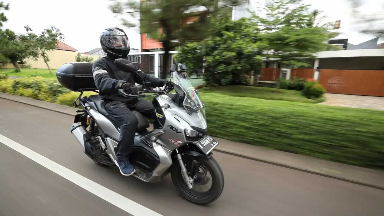 Kurir Ekspress Endrik Yahmawan
