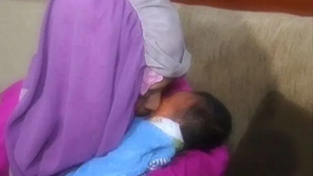 Ustad Solmed Tuturkan Detik-detik Jasmine Melahirkan