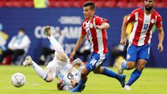 Argentina melanjutkan tren positif mereka di Copa America 2021 usai menundukkan Paraguay dengan skor tipis 1-0 pada laga Grup A yang digelar di Estadio Nacional de Brasilia, Selasa (22/6/2021).