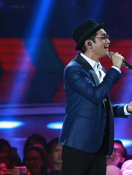 Duet dua solois ini membuat fans menjadi heboh dan teriakan historis. (Deki Prayoga/Bintang.com)