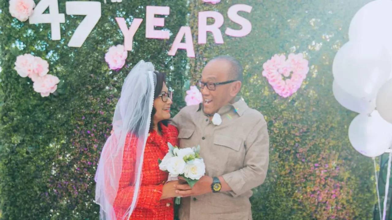 Aburizal Bakrie dan Tatty Murnitriati. (Foto: giddyphotography dari Instagram @ramadhaniabakrie)