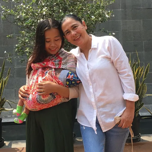 Para seleb yang dekat dengan menantunya, salah satunya Lydia Kandou