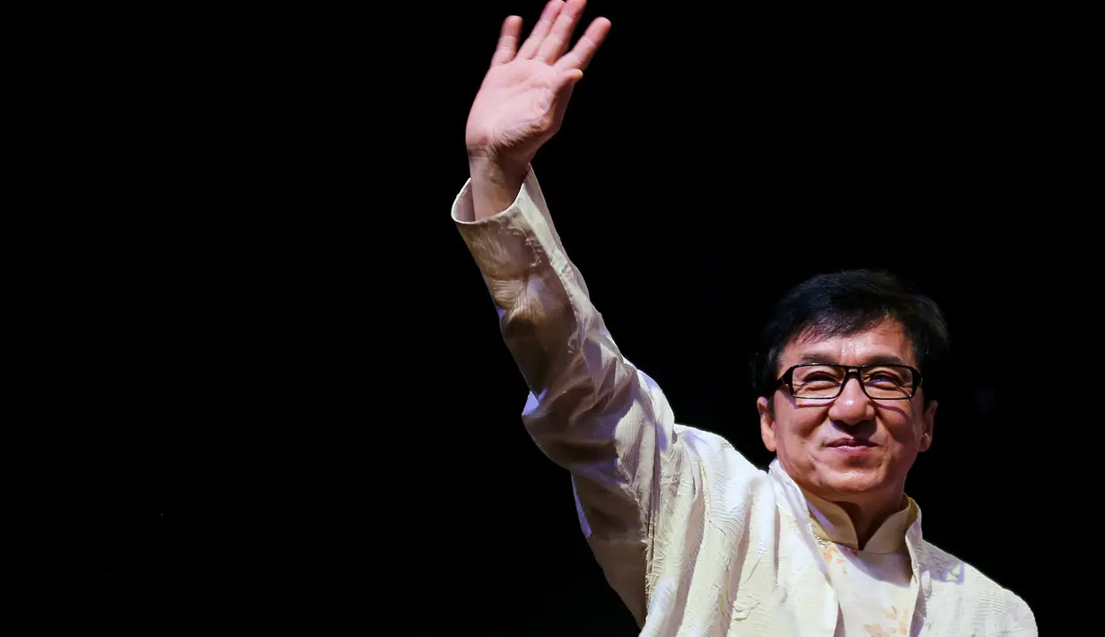 Jackie  benar-benar marah saat pertama mendengar penangkapan anak laki-lakinya terkait obat terlarang. "Sebagai public figure saya merasa sangat malu. Sebagai ayahnya, saya sangat sedih dan kecewa," tulis Jackie. (Bintang/EPA)