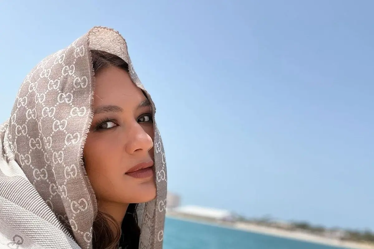 Paula Verhoven tampil cantik berhijab