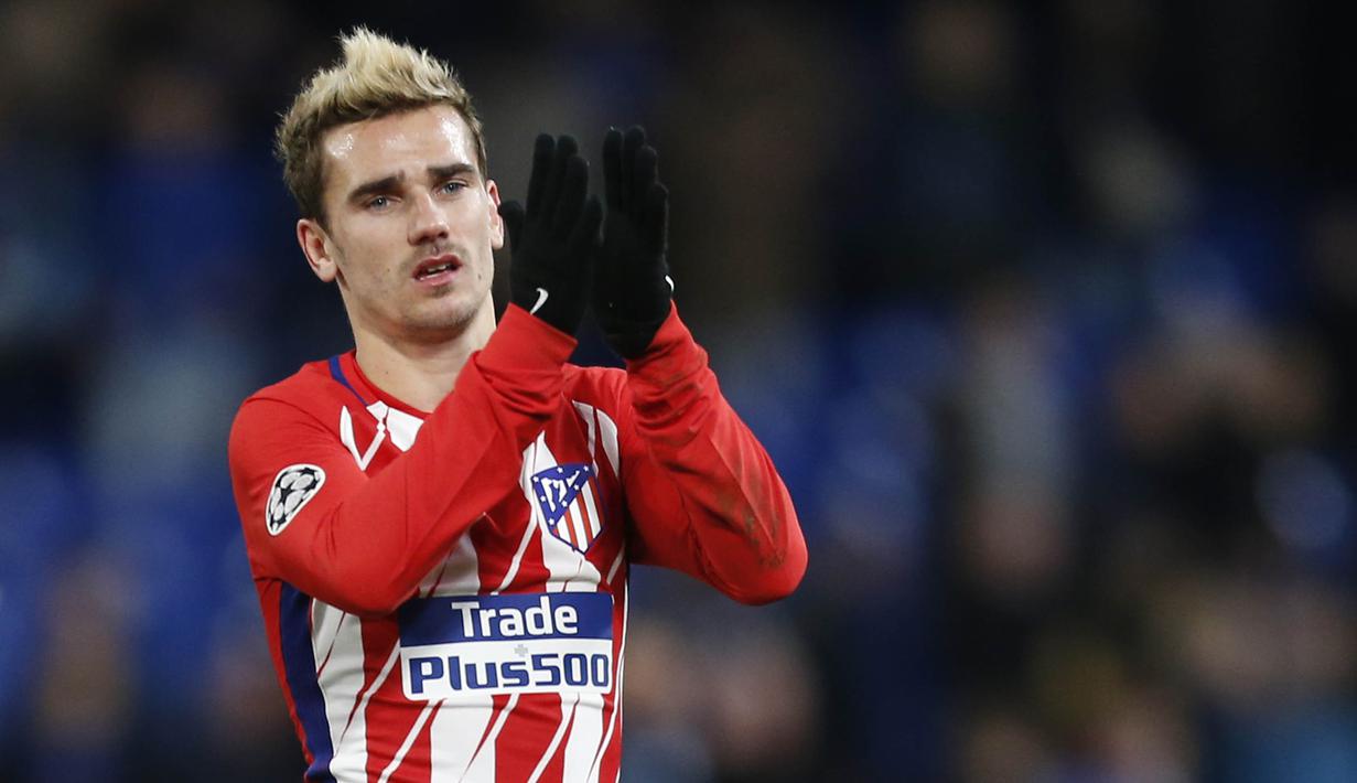 1. Antoine Griezmann (Atletico Madrid) - Diberitakan Diario Gol, Real Madrid coba menikung Barcelona untuk memboyong Griezmann. Gayung bersambut karena pemain asal Prancis itu mengaku nyaman dengan kehidupan di Kota Madrid. (AFP/Ian Kington)