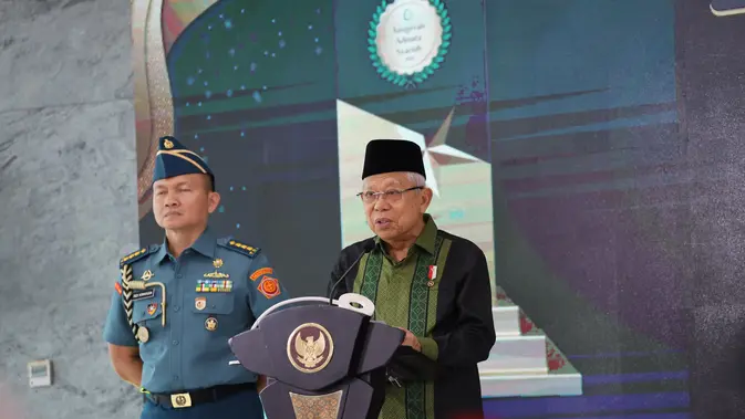 Wakil Presiden (Wapres) Ma'ruf Amin di acara Anugerah Adinata Syariah 2024 di Menara Syariah, Pantai Indah Kapuk, Tangerang, Banten, Senin (20/05/2024). (Winda Nelfira/Liputan6.com).