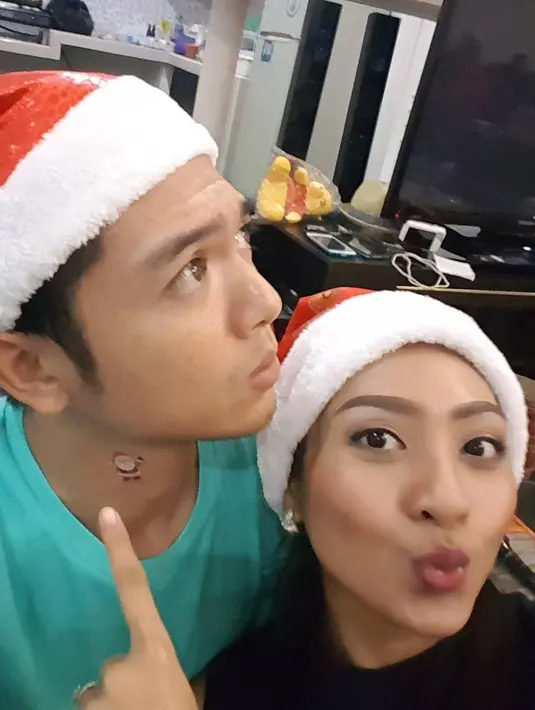 Guntur menambahkan, bahwa sidang gugatan cerai presenter dan pemeran itu telah berjalan dua kali sidang. Gugatan Nicky tercatat dengan Nomor Perkara 238/Pdt.G/2018 PN JKT.Sel.  (instagram/nickytirta)