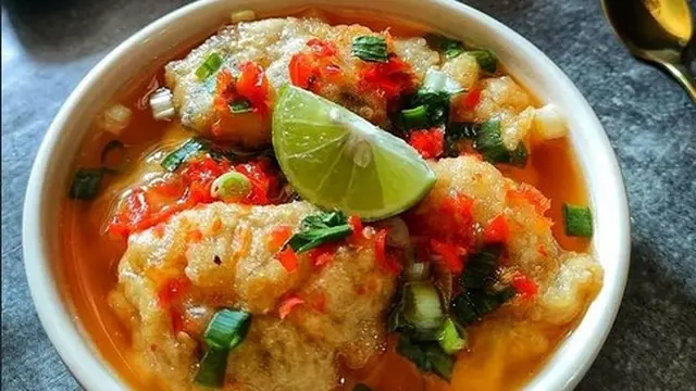 Semangkuk cireng kuah pedas