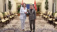 Ketua DPR AS Nancy Pelosi bertemu dengan Presiden Singapura Halimah Yacob pada 1 Agustus 2022. (Foto: Kementerian Komunikasi dan Informasi Singapura)