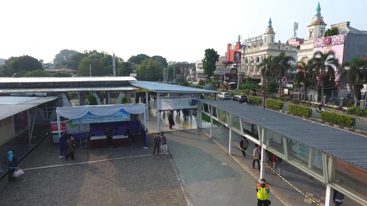 Suasana Stasiun Bogor pukul 08.17, Senin (29/6/2020). (Twitter @CommuterLine)