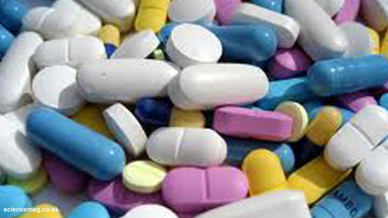 Kalau Bepergian Jangan Campur Obat dalam Satu Wadah