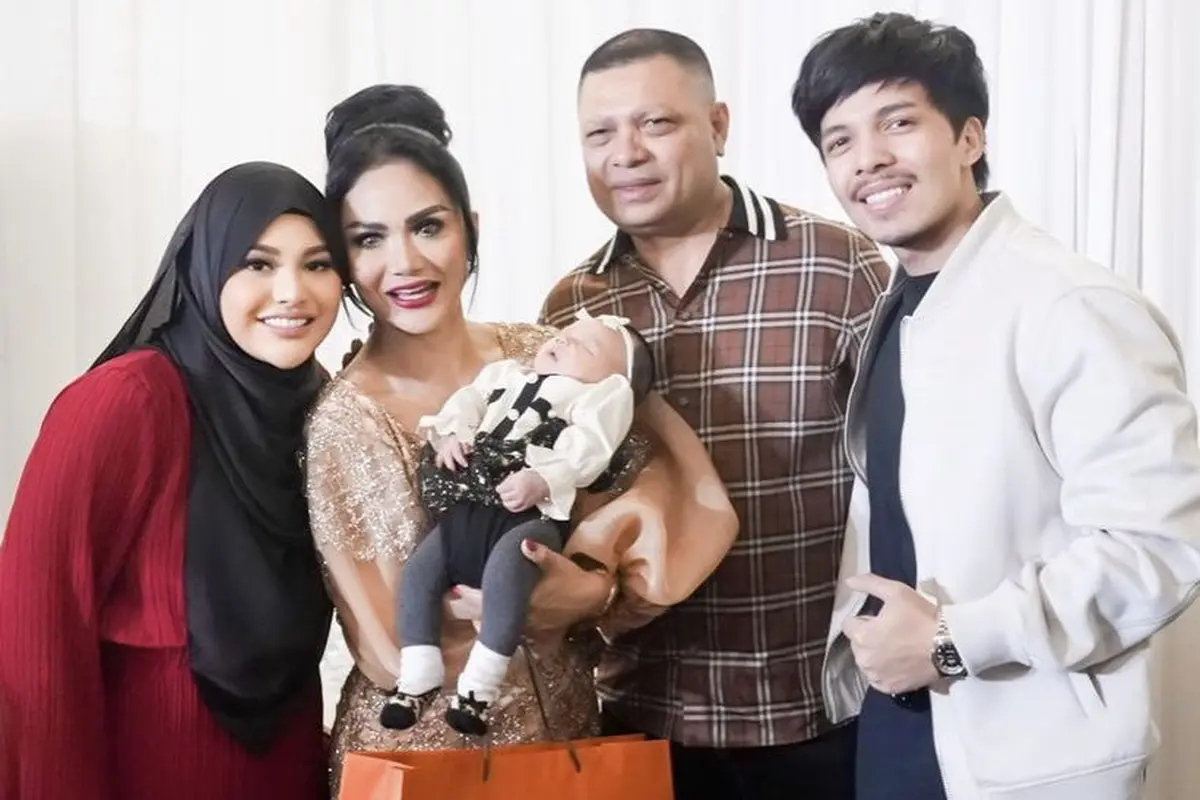 Kado Tas Aurel Hermansyah dan Atta untuk Ulang Tahun Krisdayanti Bernilai Fantastis