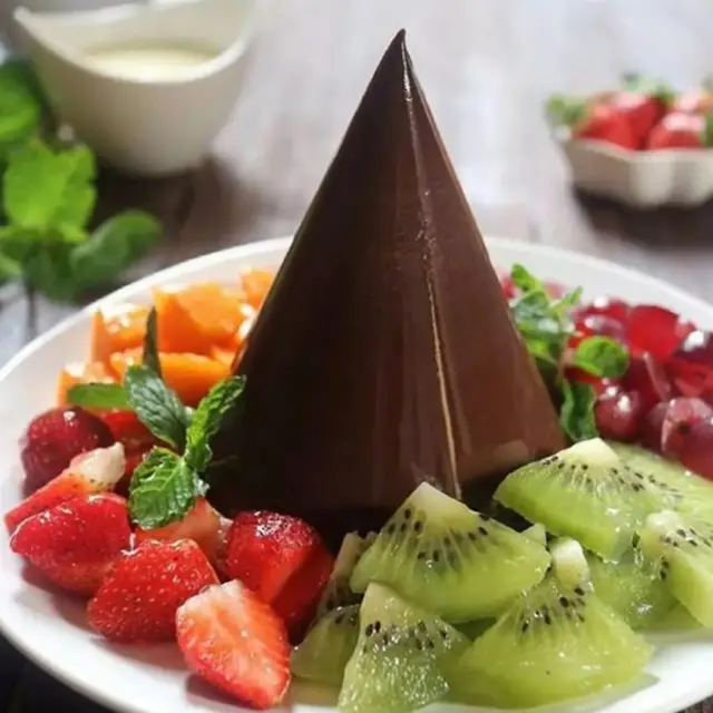 Puding Cokelat Susu.  foto:  Instagram @reseproemahan