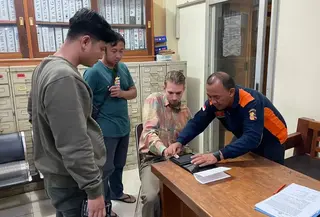 Bule asal Swiss ditangkap polisi karena menghina hari raya Nyepi. (merdeka.com/Muhammad Kadafi)