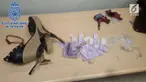 Sang wanita juga menyimpan uang senilai 94 juta rupiah dalam tasnya.