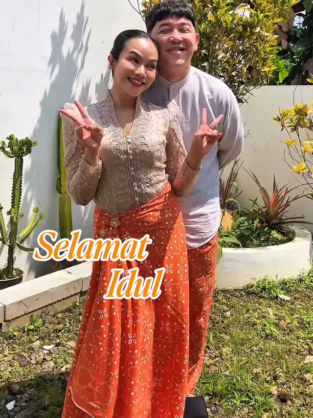 Gaya Artis dan Ibu Pejabat Kenakan Atasan Siluet Kebaya saat Lebaran