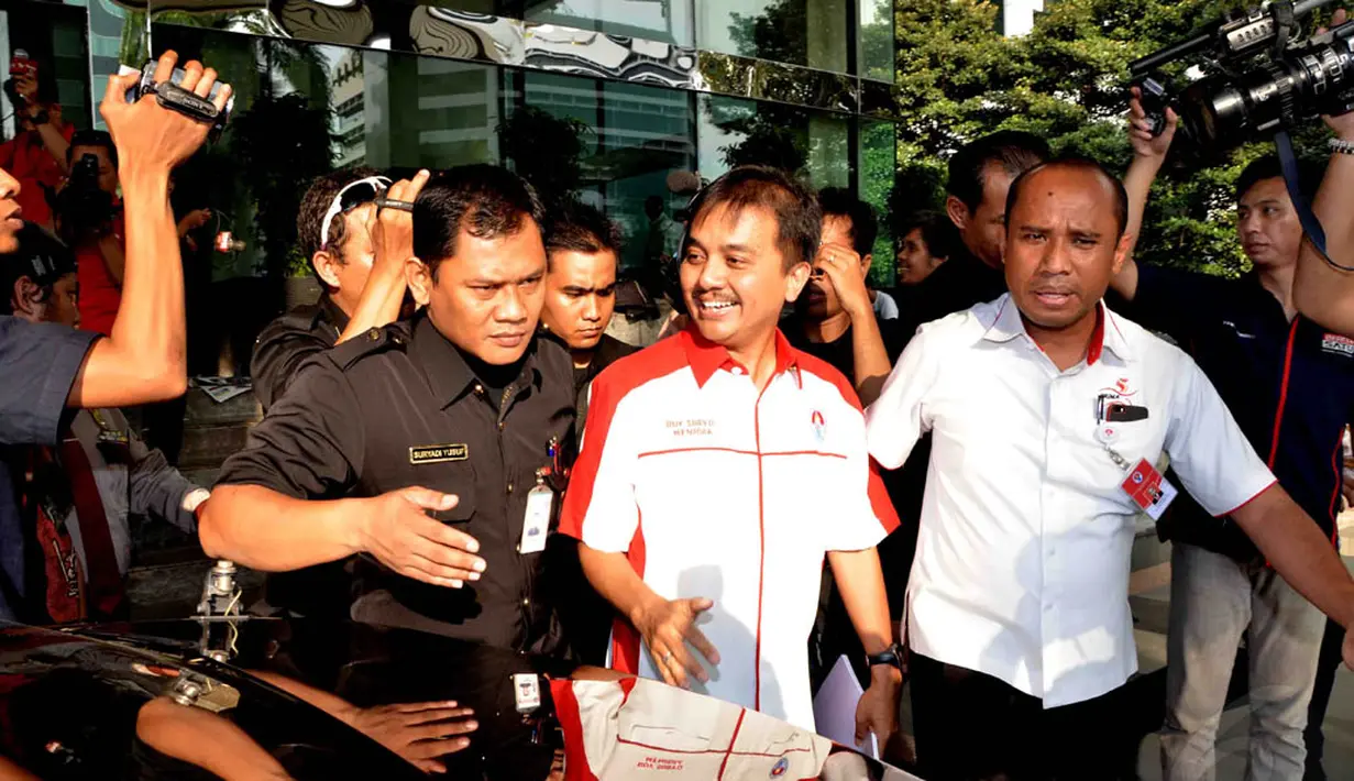 Menteri Pemuda dan Olahraga, Roy Suryo, hari ini datang ke Gedung Komisi Pemberantasan Korupsi. (23/6/14) (Liputan6.com/Johan Tallo) 