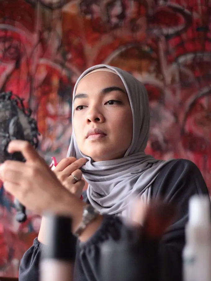 Tika Bravani dan gaya berhijabnya (Instagram/tikabravani)