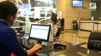 Direktur Konsumer Bank Rakyat Indonesia (BRI) membeberkan langkah-langkah BRI dalam upaya mendukung gerakan cashless society.