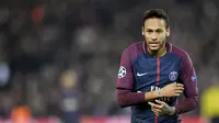 4. Neymar (Paris Saint Germain) - 2,7 juta pound (Rp 48,7 miliar). (AFP/Christophe Simon)