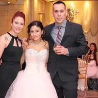 Karena keluarga adalah orang yang kamu pilih untuk dicintai. (Foto: huffingtonpost.com)