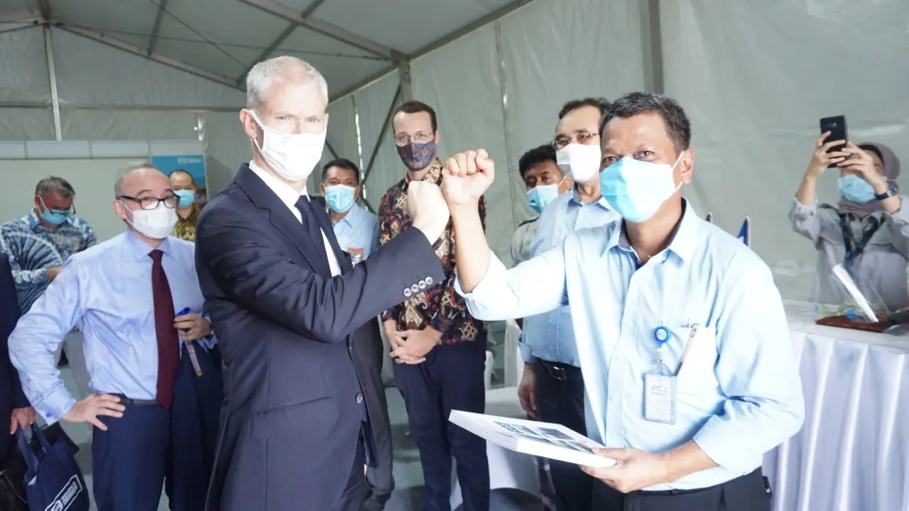 Menteri Delegasi Perdagangan Luar Negeri dan Daya Tarik Ekonomi Prancis Frank Riester mengunjungi Pabrik Fabrikasi Baja milik PT Wijaya Karya Industri & Konstruksi (WIKA IKON) di Balaraja