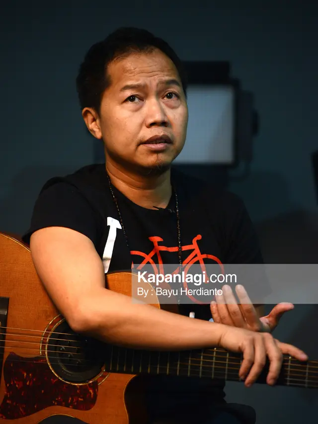 [Fimela] Sandhy Sandoro