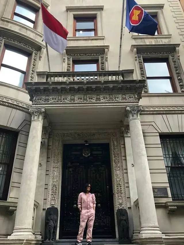 28 Tahun Tinggal di Amerika, Ini 6 Potret Terbaru Atiek CB Penyanyi Era 80-an