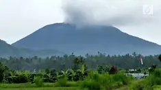 Warga diimbau mengungsi dan tak masuk pada jarak berbahaya yang ditetapkan BNPB.