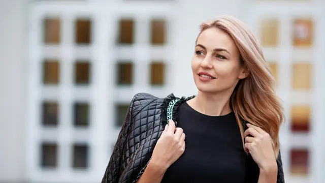 Hindari Aktivitas Diluar yang Mudah Terkena Paparan Sinar Matahari