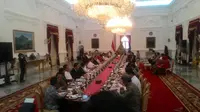 Presiden Jokowi  memimpin rapat paripurna kabinet setelah melantik para menteri baru (Ahmad Romadoni/Liputan6.com)