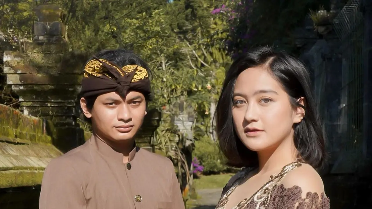 6 Momen Salshabilla Adriani dan Yusuf Mahardika Pakai Baju Senada, Mesra Banget