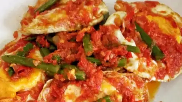 Resep sambal tomat telur buncis. (dok. Cookpad @AO_200180)