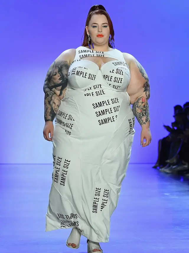 Pertunjukan Chromat di New York Fashion Week