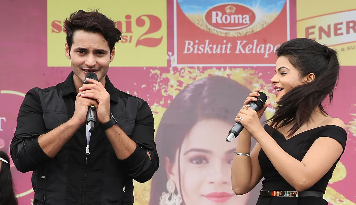 Antusias dan semangat menggebu dirasakannya selama di Indonesia dan bertemu para penggemarnya. Sebelum berkunjung ke Indonesia pun, ia mengakui banyak fansnya yang memintanya datang ke Indonesia.(Bambang E. Ros/Bintang.com)