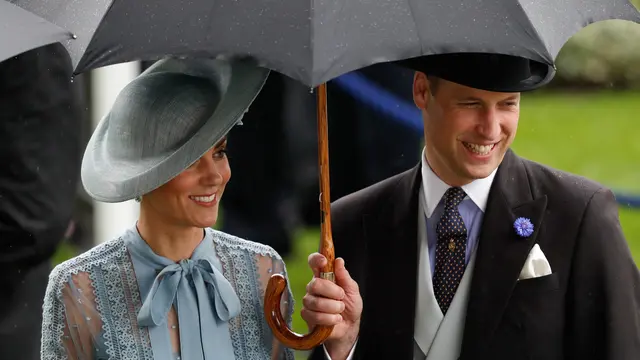 Serba Biru, Kate Middleton Tampil Cantik di Royal Ascot