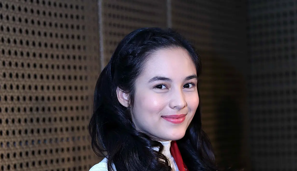 Bagi perempuan kelahiran Washington, D.C., Amerika Serikat, 21 tahun silam itu merupakan sebuah kehormatan bisa bermain dalam teater yang diambil dari cerita sastrawan hebat tersebut. (Nurwahyunan/Bintang.com)