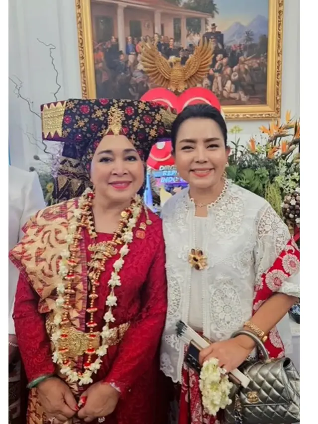 6 Potret Mayangsari Hadiri HUT RI di Istana Merdeka, Kompak Bareng Keluarga Cendana